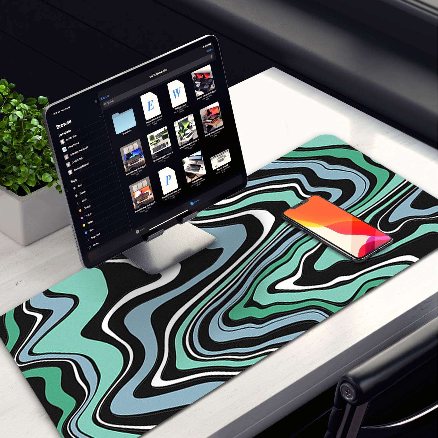 Abstract Green Pattern Mouse Pad Long